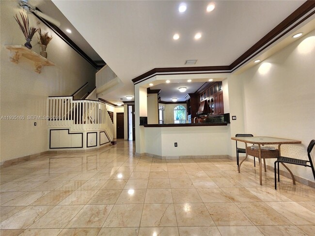 Building Photo - 21028 NE 34th Ct