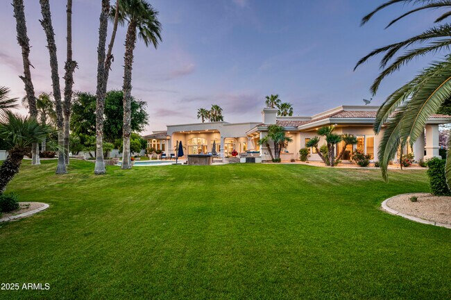 Building Photo - 6649 E Berneil Dr