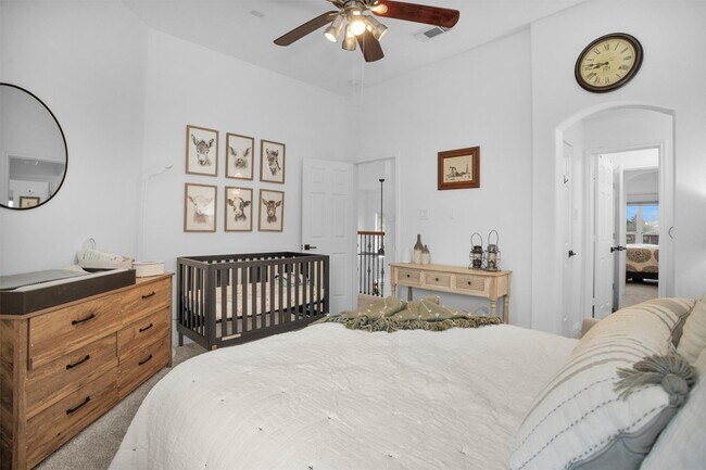 Building Photo - 3006 E Lake Falls Cir