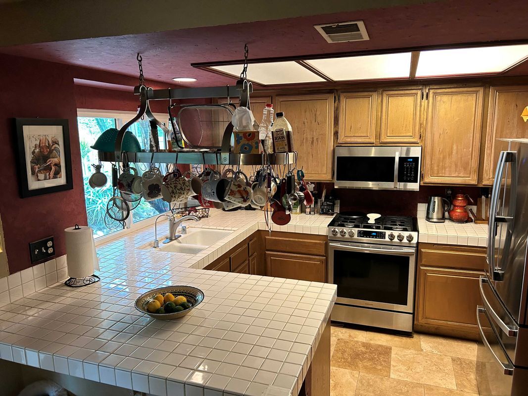 Building Photo - 1908 E Calico