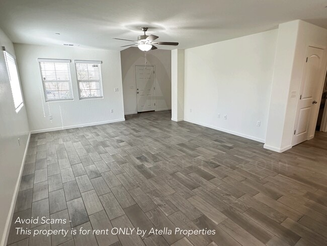 Building Photo - 1373 S Autumn Breeze Ct