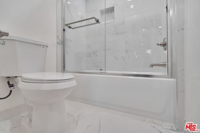 Building Photo - 1477 S Canfield Ave