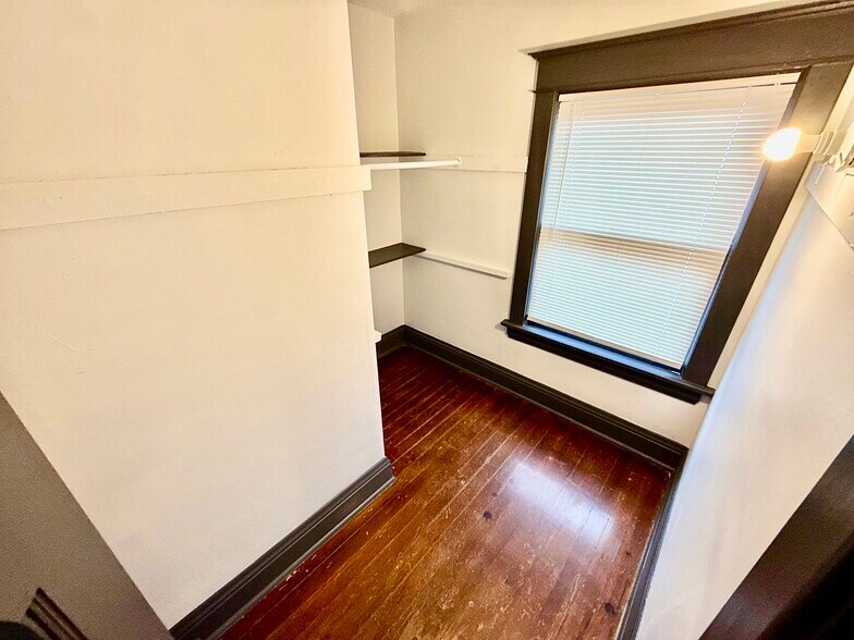 Building Photo - 3321 California St