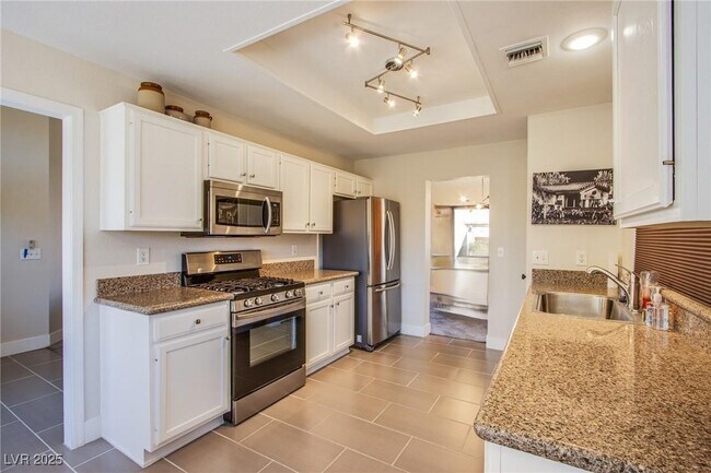 Building Photo - 8832 Villa Ridge Dr