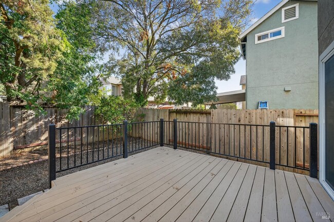 Building Photo - 206 Bridgewater Cir