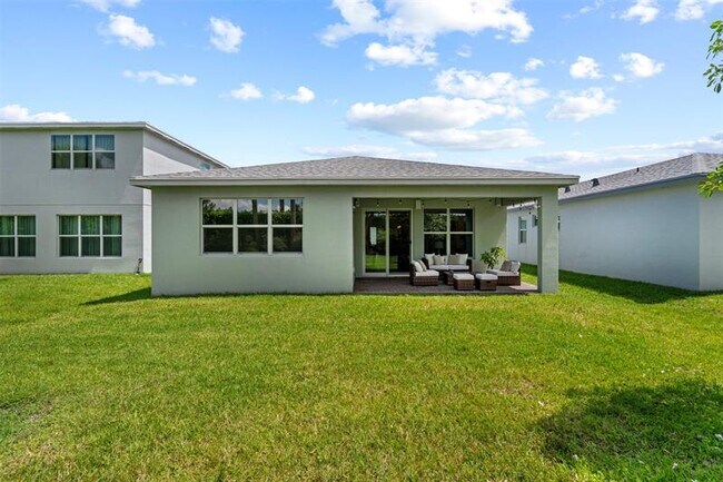 Building Photo - 11629 SW Lyra Dr.