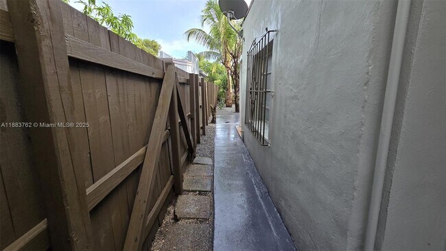 Building Photo - 2493 SW 11th St