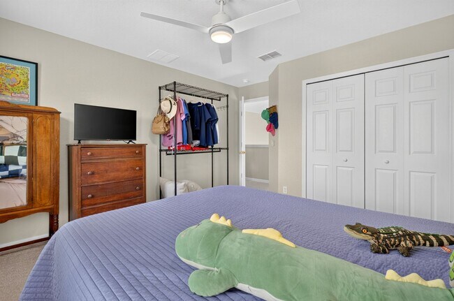 Building Photo - 353 Lake Amberleigh Dr