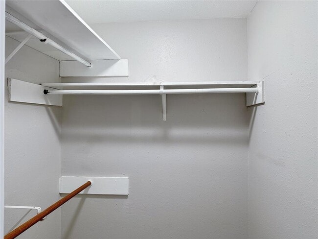 Building Photo - 2531 Orion Dr
