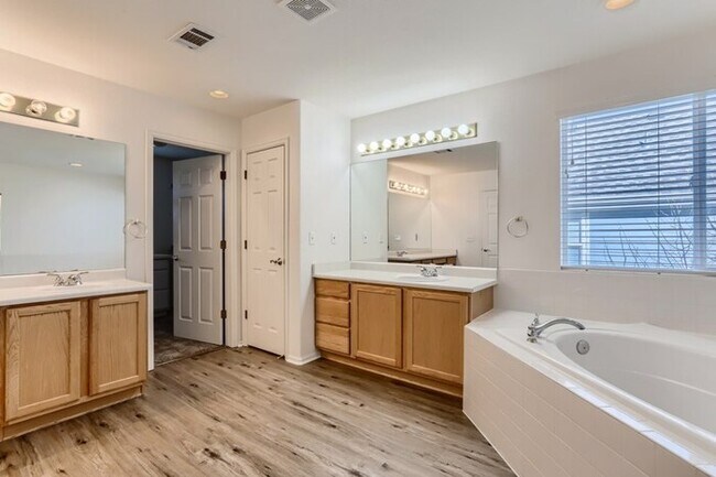 Building Photo - 22367 Quail Run Drive, Parker, CO, 80138