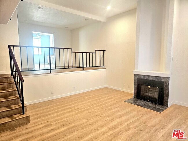 Building Photo - 10201 Mason Ave