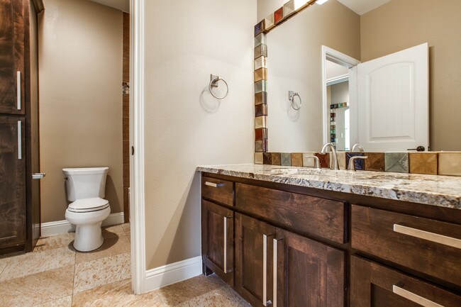 Building Photo - 3141 Greene Ave