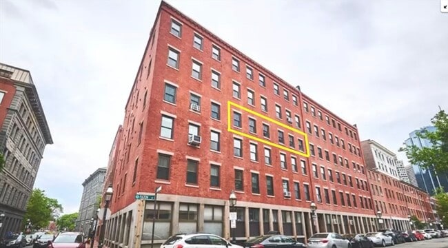 Building Photo - 99 Fulton St