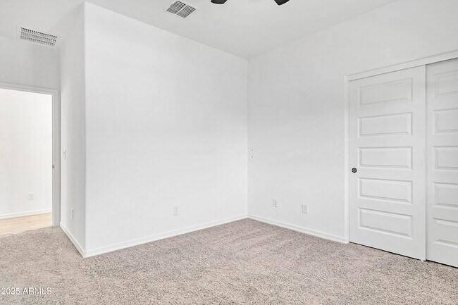 Building Photo - 14205 W Bronco Trl