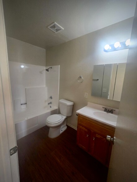 Building Photo - 5906 Challen Ave