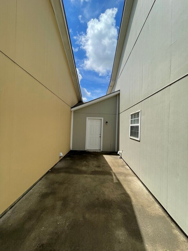 Building Photo - Wakefield Subdivision!!!