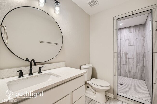 Building Photo - 3 br, 2 bath House - 122 Roma Drive UNIT