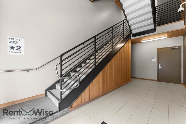 Building Photo - 50 Jerrold Ave