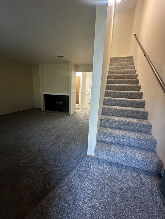 Building Photo - 3540 Northwood Dr.