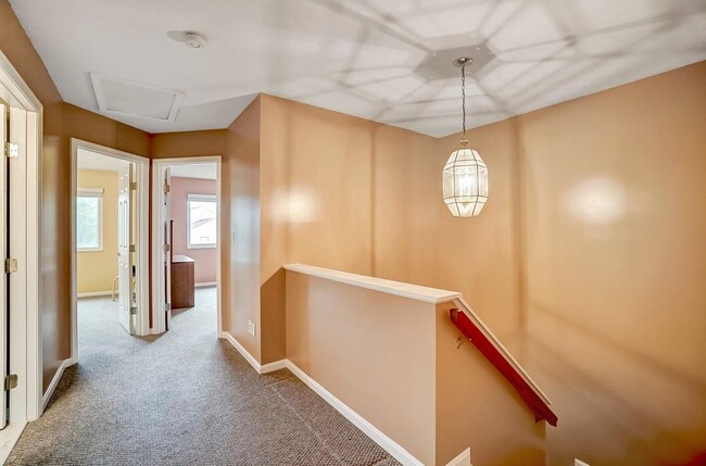 Building Photo - 5306 Country Ridge Dr