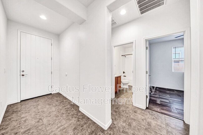 Building Photo - 9751 E Palladium Dr