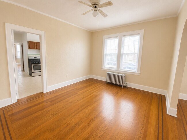 Building Photo - 156 Carolina Ave