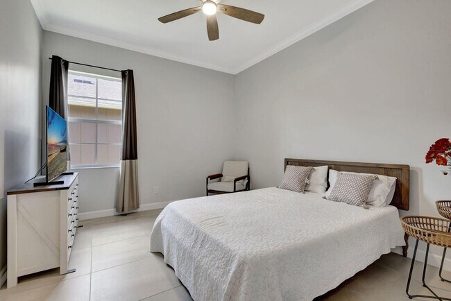 Building Photo - 870 Hookline Cir