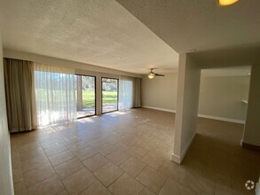 Building Photo - 2 Bedroom, 2 Bath Condo in Grenelefe