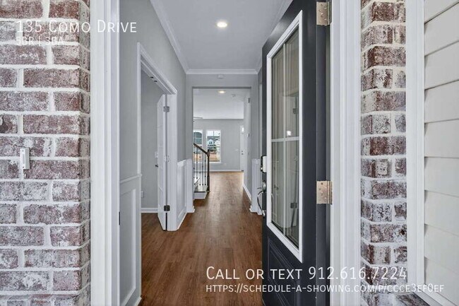 Building Photo - 135 Como Dr