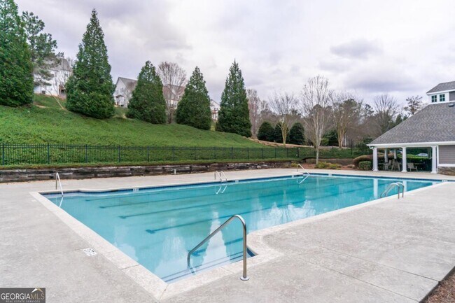 Building Photo - 2449 Suwanee Pointe Dr