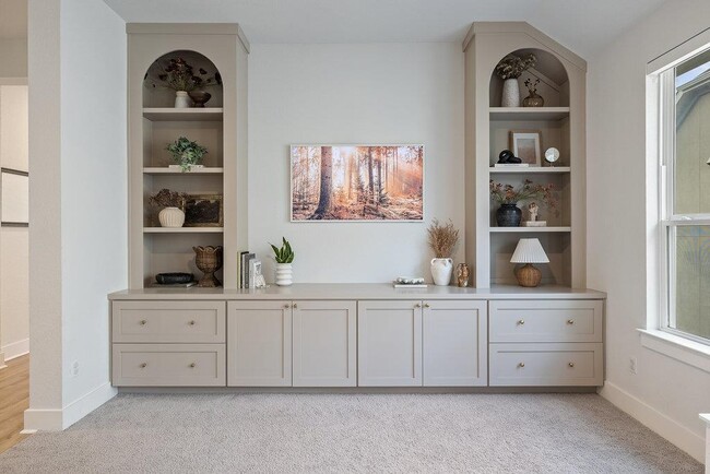 Building Photo - 7617 Alouette Dr