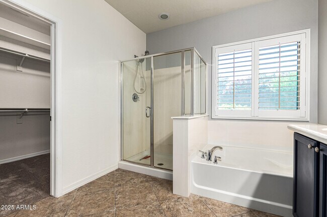 Building Photo - 27112 N 56th Dr
