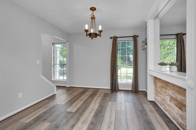 Building Photo - 106 N Rushwing Cir