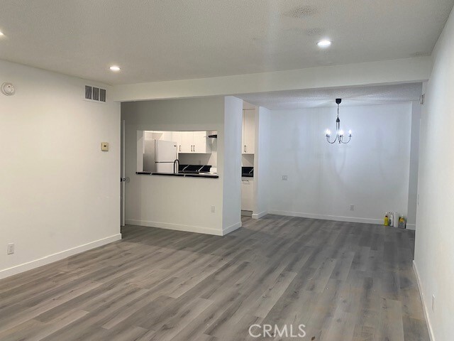 Building Photo - 5460 White Oak Ave
