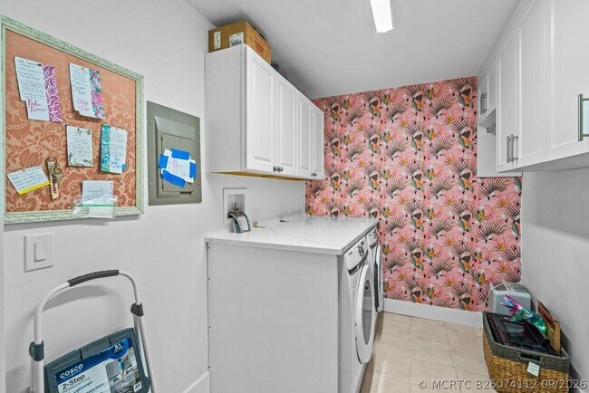 Building Photo - 2001 Sabal Ridge Ct