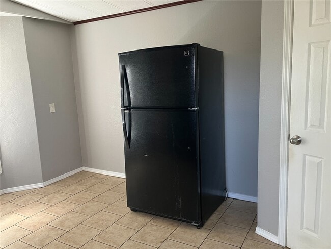 Building Photo - 118 Walnut St