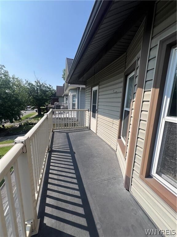 Building Photo - 146 Wallace Ave