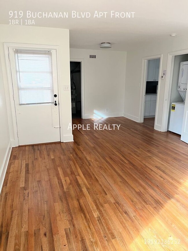 Building Photo - 919 Buchanan Blvd - Apt FRONT - Available ...