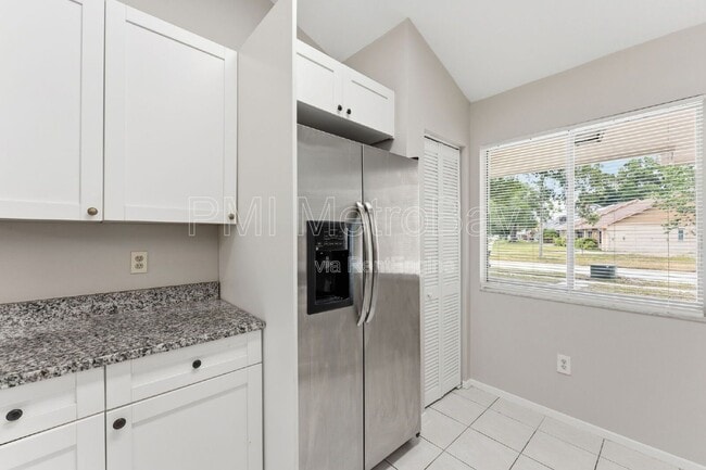 Building Photo - 3306 Laurel Dale Dr