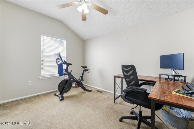 Building Photo - 26 Dover Ct