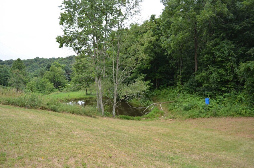 Building Photo - 995 Old US Route 33