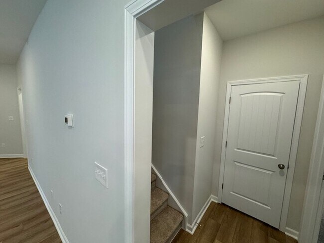Building Photo - Renaissance at White Oak