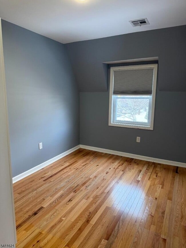 Building Photo - 87 Royal