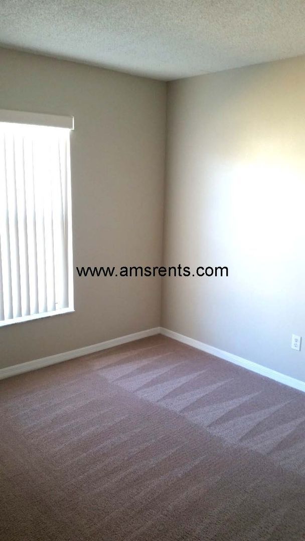 Building Photo - Spacious 3 bedroom House in Indian Ridge Villas