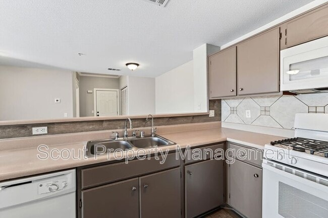 Building Photo - 31297 Taylor Ln