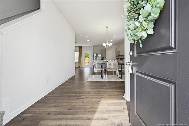 Building Photo - 594 Melbourne Dr