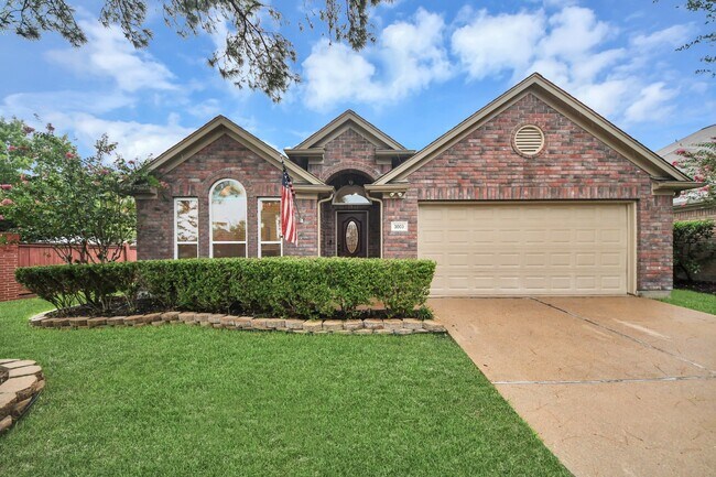 Building Photo - 3003 Silver Spur Dr
