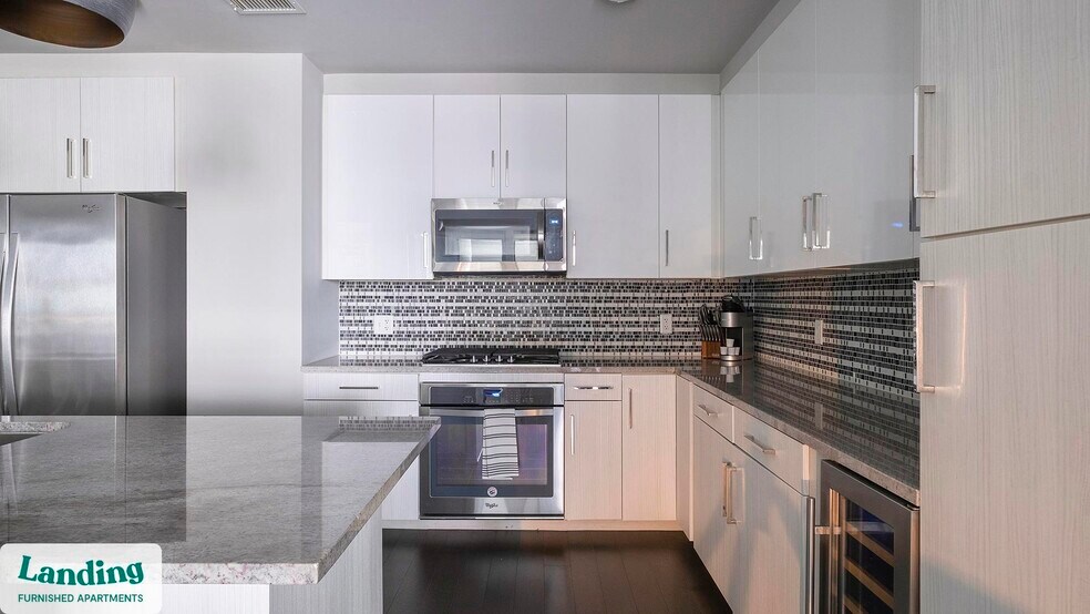 Building Photo - 1414 Wood Hollow Dr