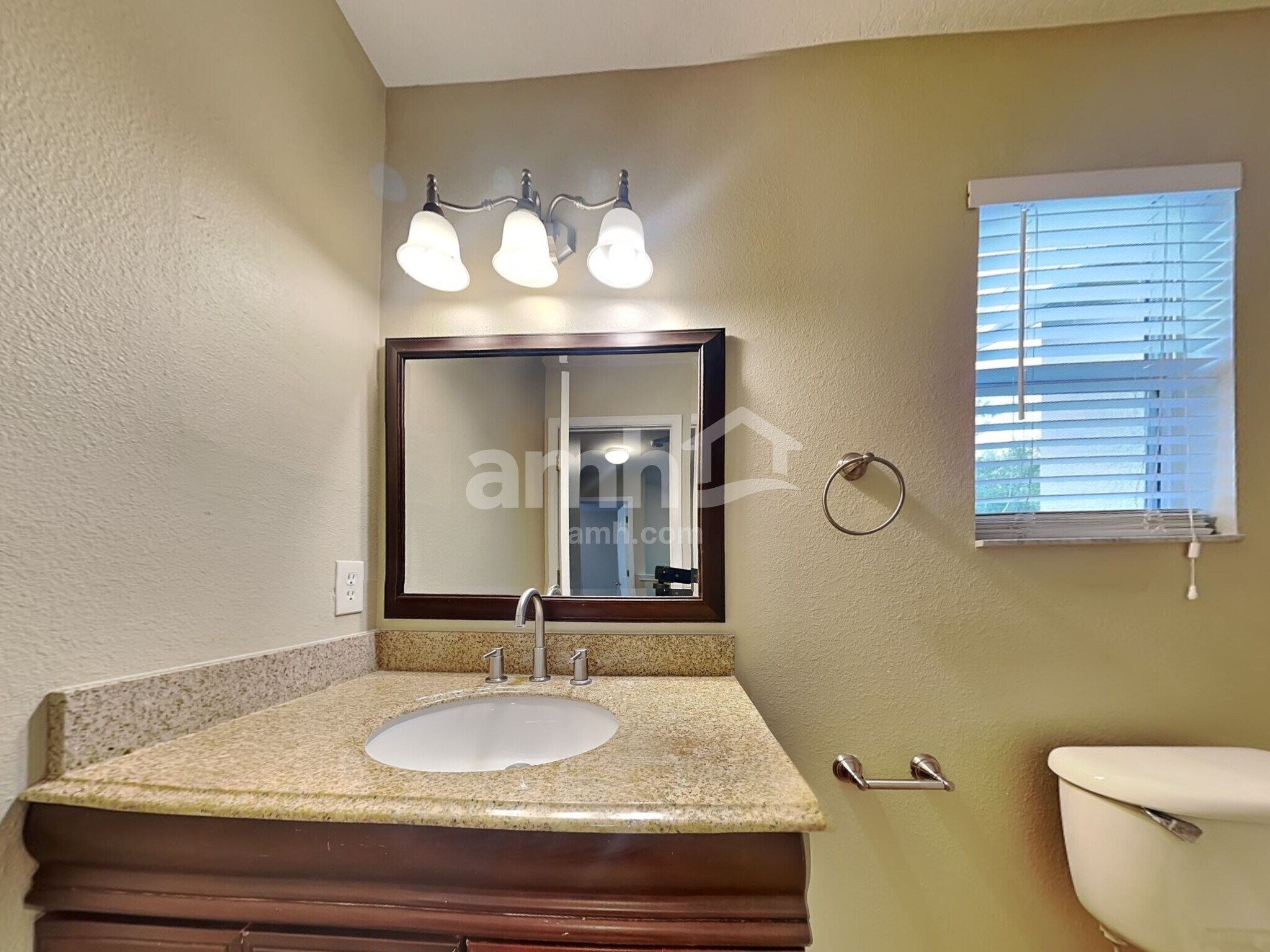 Building Photo - 11114 Golden Silence Dr