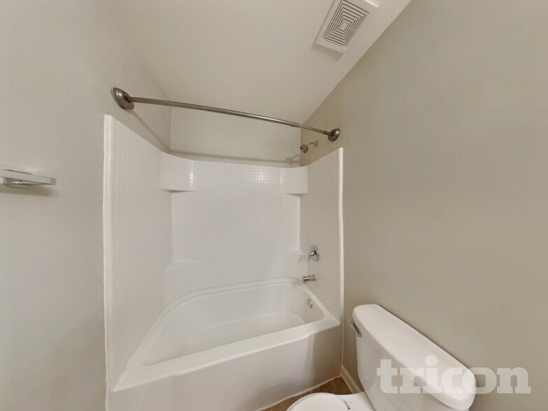 Building Photo - 1031 Fulman Rd